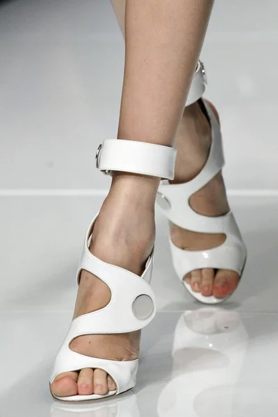 Look 11